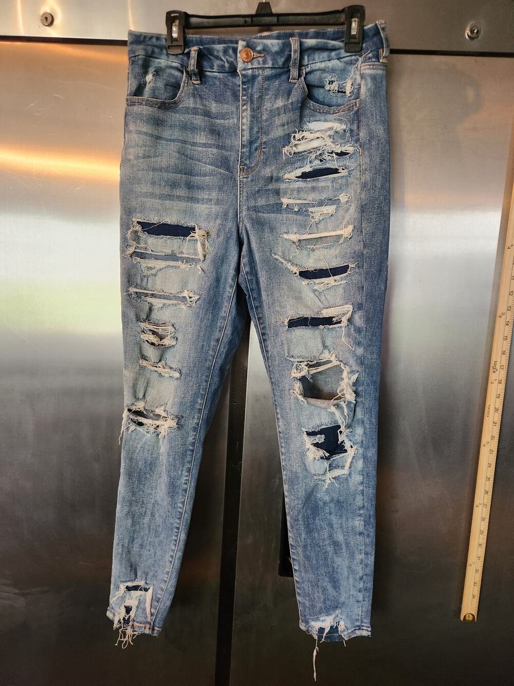American Eagle Curvy Hi-Rise Jegging Women's Size 12 Destroyed Wash